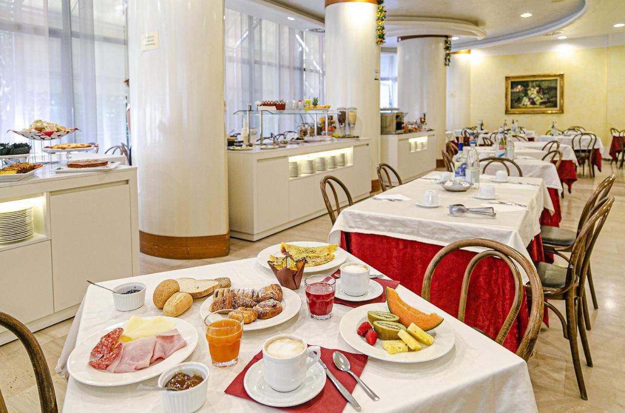 Hotel Metropolitan بيلاريا-إيجيا مارينا المظهر الخارجي الصورة