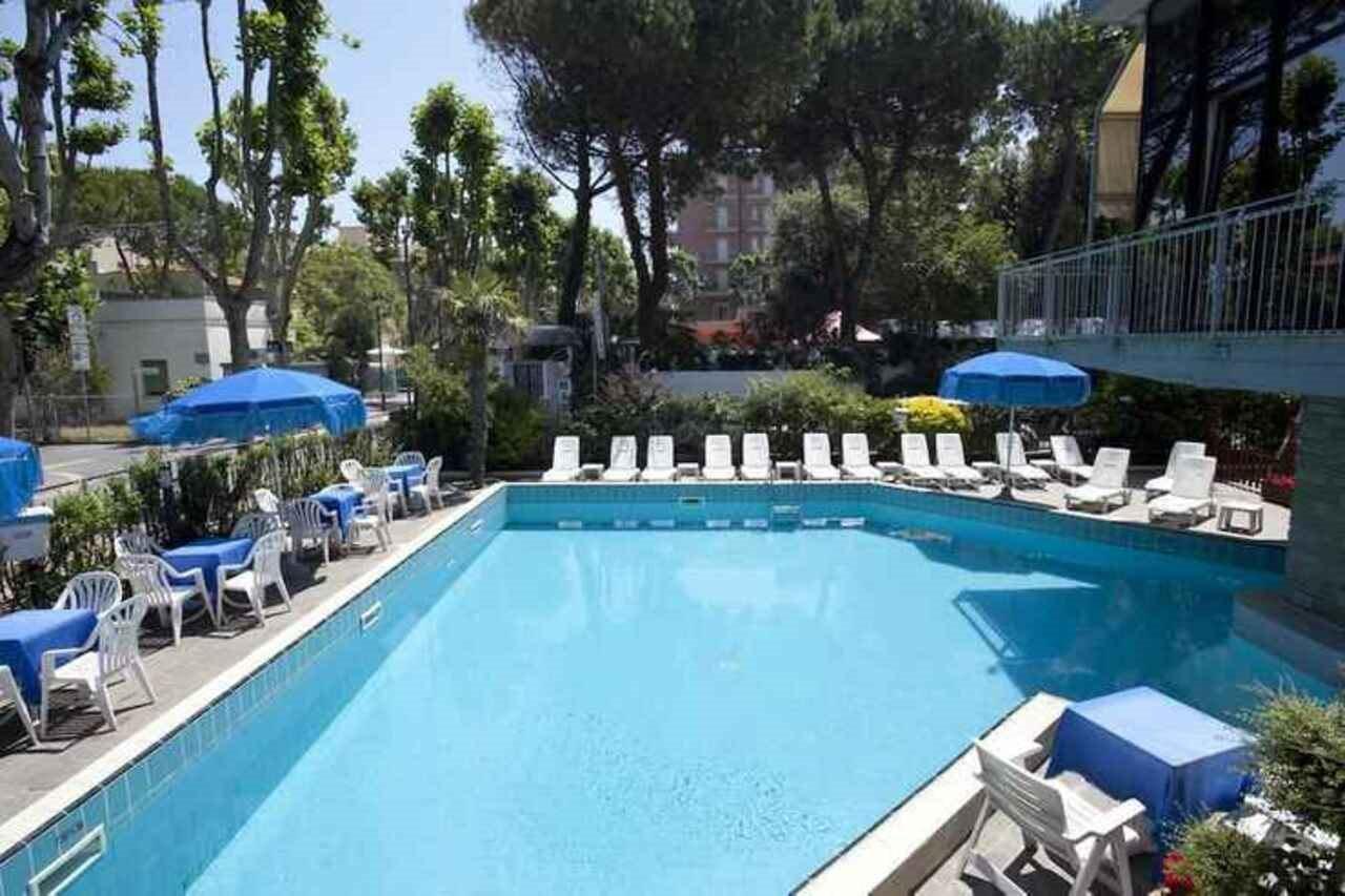 Hotel Metropolitan بيلاريا-إيجيا مارينا المظهر الخارجي الصورة