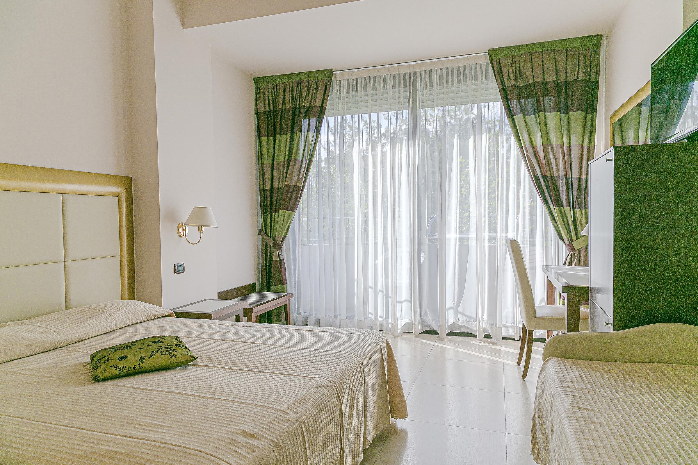 Hotel Metropolitan بيلاريا-إيجيا مارينا المظهر الخارجي الصورة